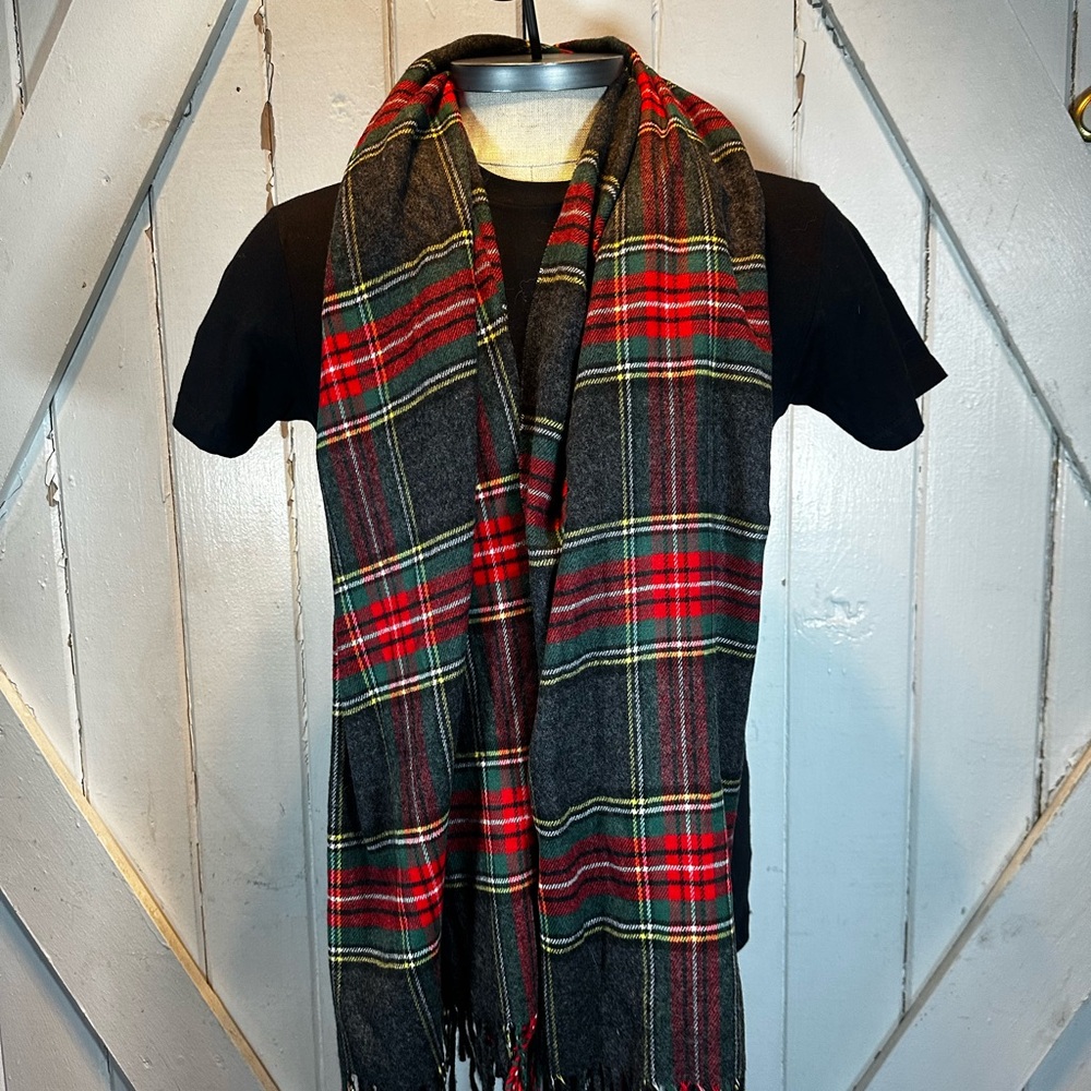 Plaid Scarf with Fringe